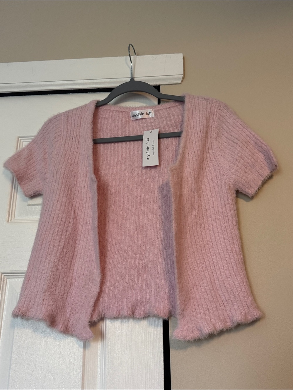 Soft Pink Short-Sleeve Open Cardigan
